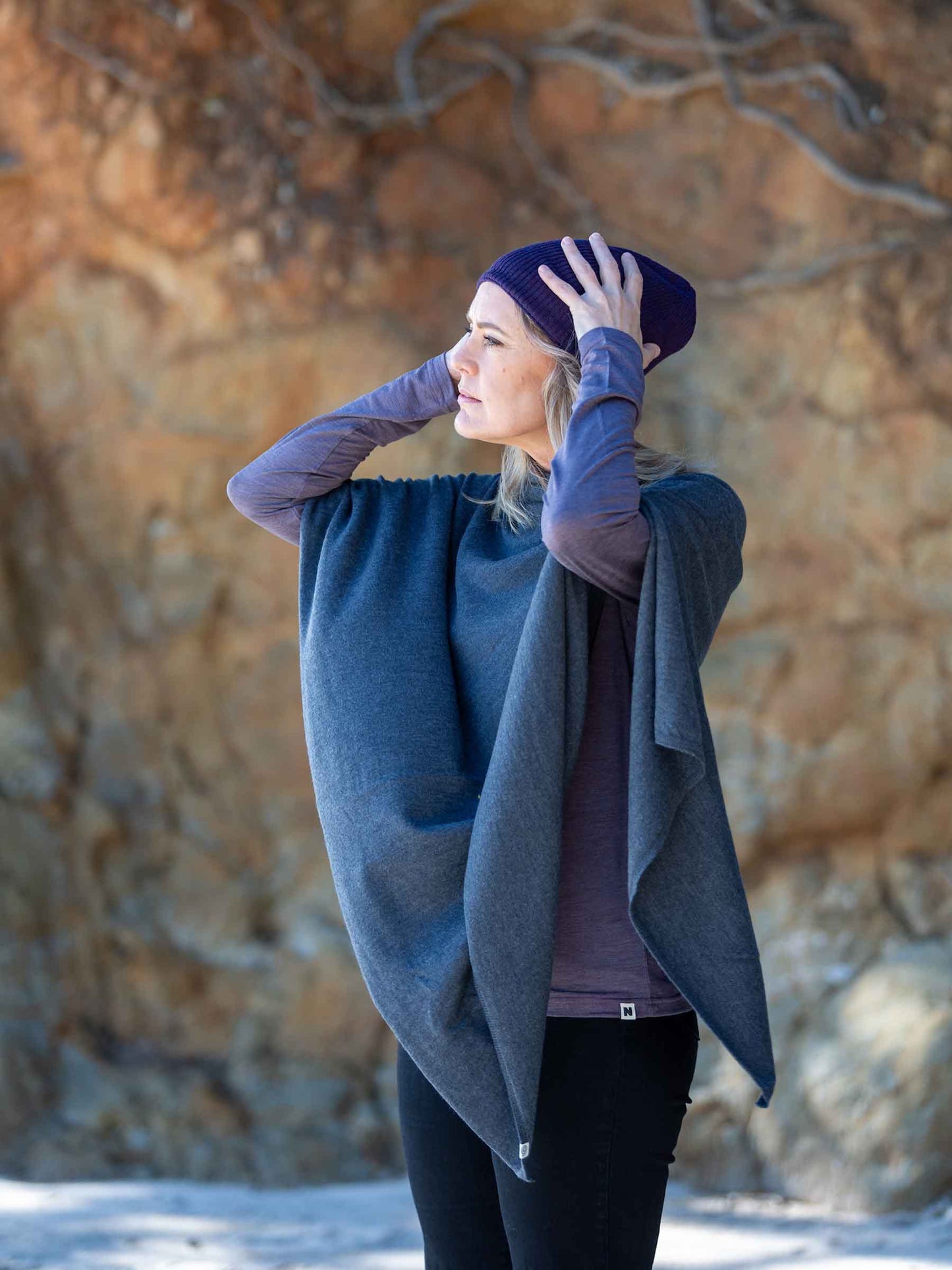 Women's Aroha Wrap Charcoal