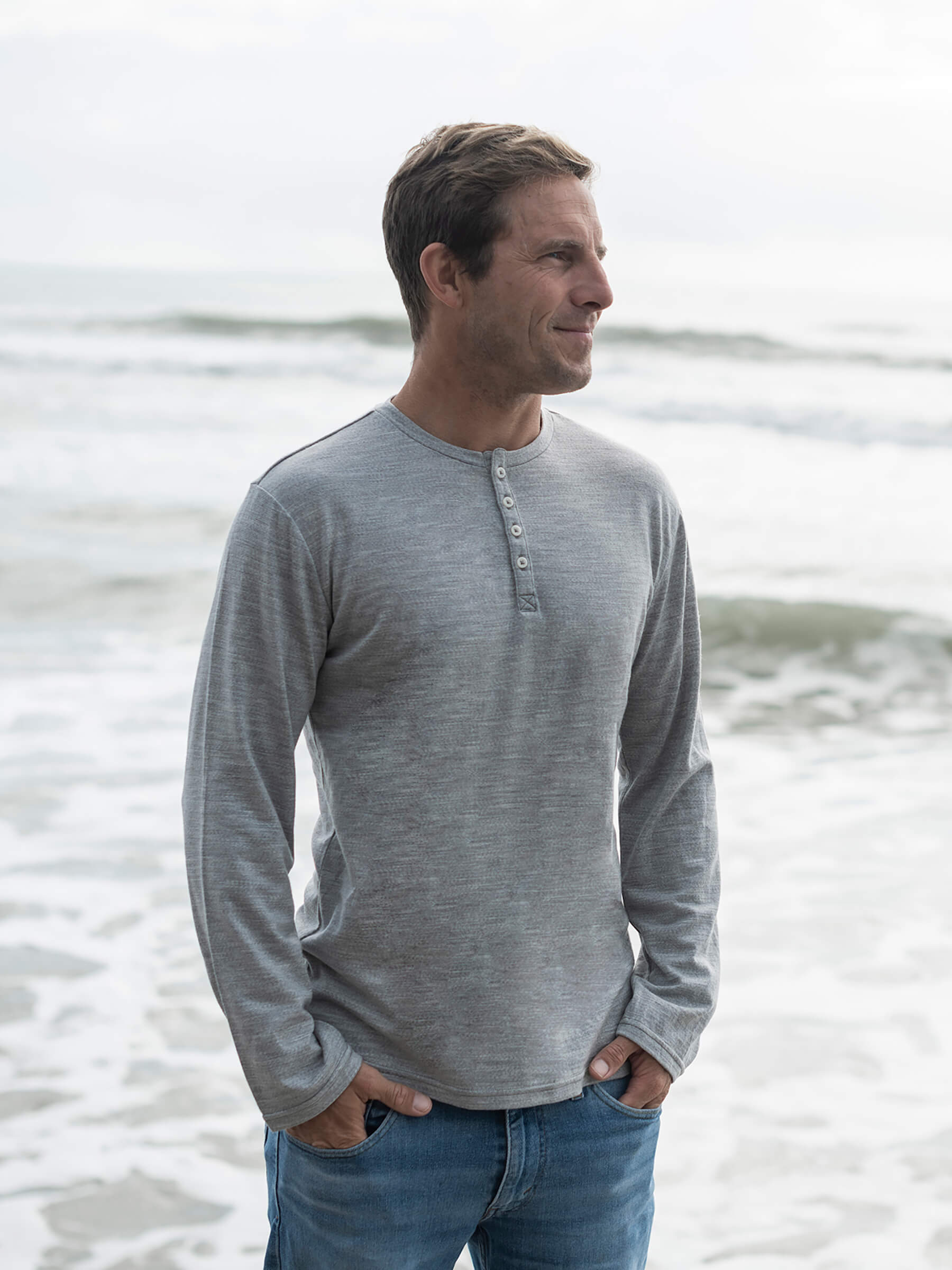Men's Long Sleeve Henley 3 Button Pullover Cotton T-Shirt Crew Neck